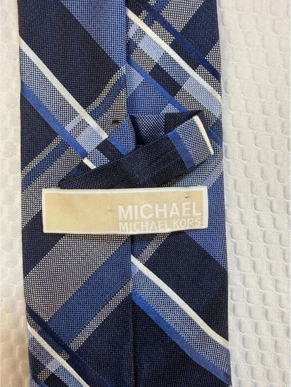 Michael Kors Mens 100% Silk Tie Blue Navy Plaid Necktie Preppy Business